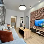 Luna Jelenia Góra