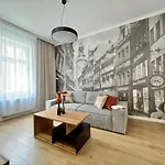 Luna Apartment