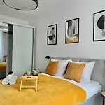 Luna Jelenia Góra