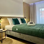 Luna Jelenia Góra