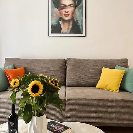 Luna Apartment