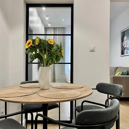 Luna Appartement *