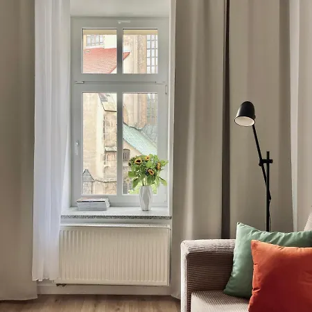 Luna Apartment *