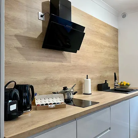 아파트 Luna 옐레니아구라