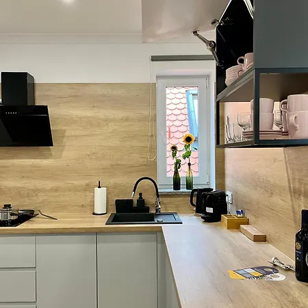 Luna Apartment *
