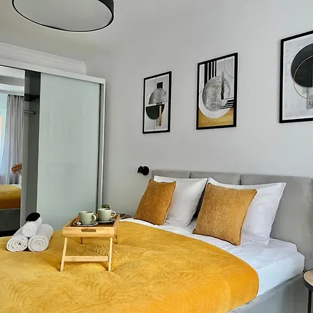 Luna 옐레니아구라