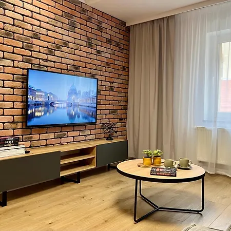 Luna 옐레니아구라