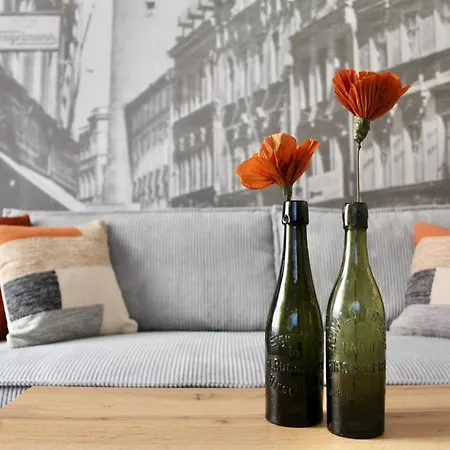 Luna 옐레니아구라