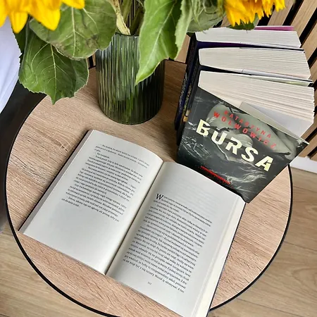 Luna 옐레니아구라